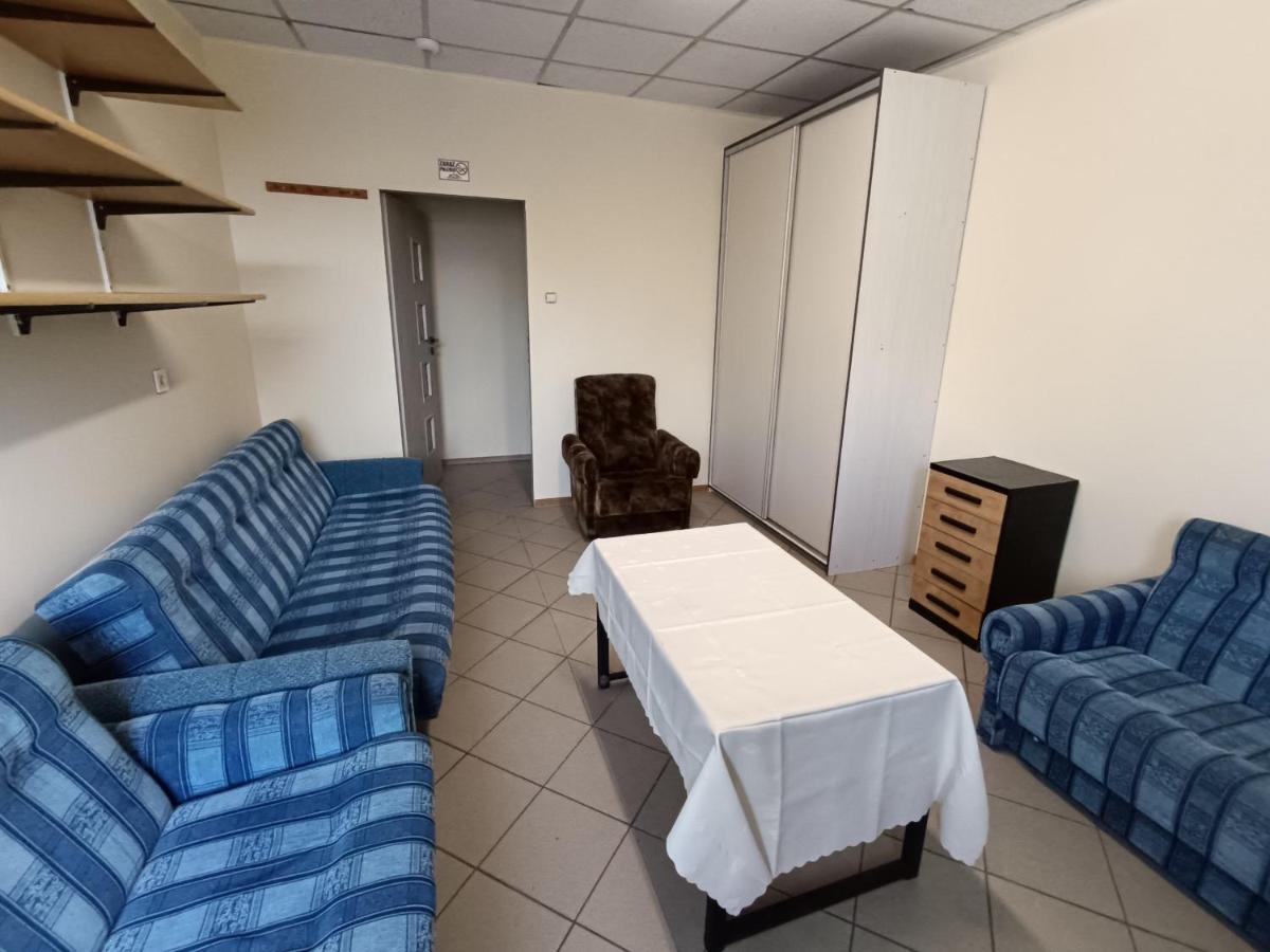 Hostel Welinek Gratis Parking Stęszew Exteriör bild